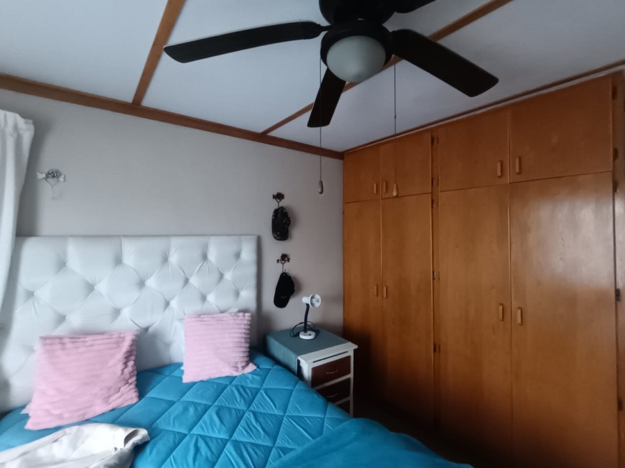 4 Bedroom Property for Sale in Roylglen Gardens Northern Cape